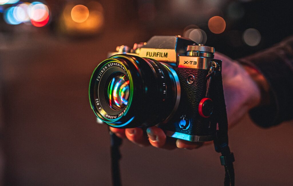 Photos, Videos & Graphics. Why Are They Important?